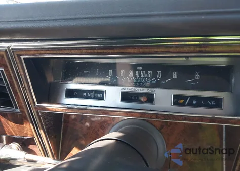 1984 Oldsmobile 98 Regency z USA, uszkodzony, nr VIN 1G3AG69Y2EM860977